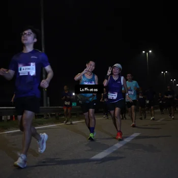 Runner Photo 7349898