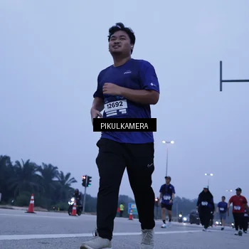 Runner Photo 7349916