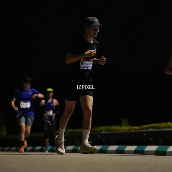 Runner Photo 7350001