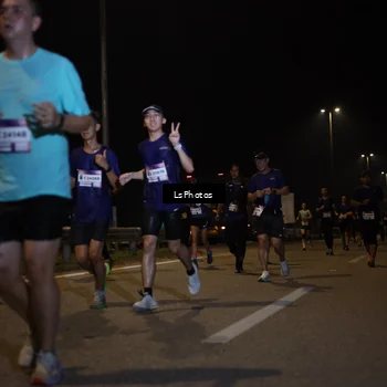 Runner Photo 7350008