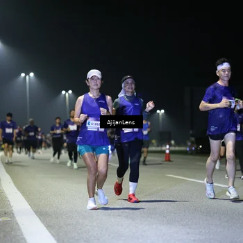 Runner Photo 7350009