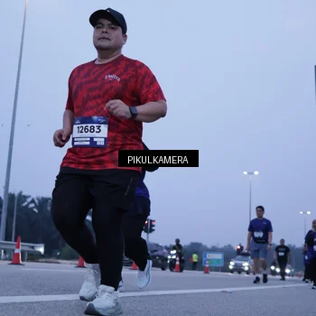 Runner Photo 7350015