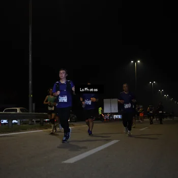 Runner Photo 7350020