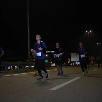 Runner Photo 7350030