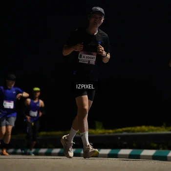 Runner Photo 7350052