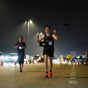 Runner Photo 7350063