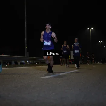 Runner Photo 7350069