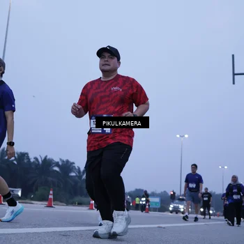 Runner Photo 7350075