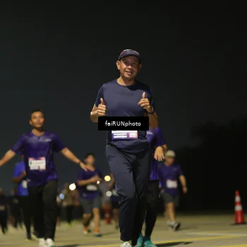 Runner Photo 7350083