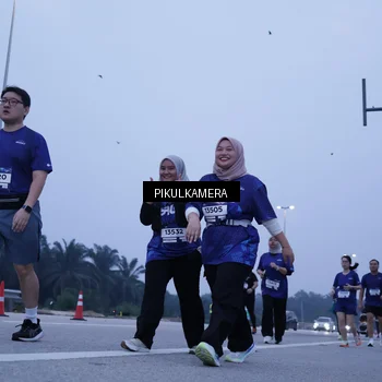 Runner Photo 7350085