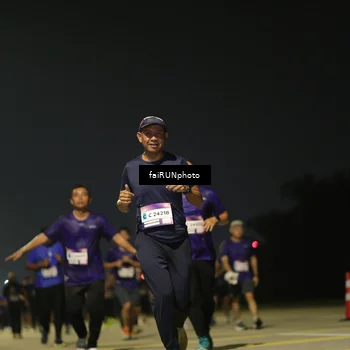 Runner Photo 7350089