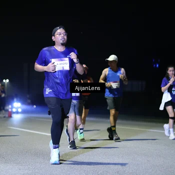 Runner Photo 7350111