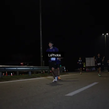 Runner Photo 7350116