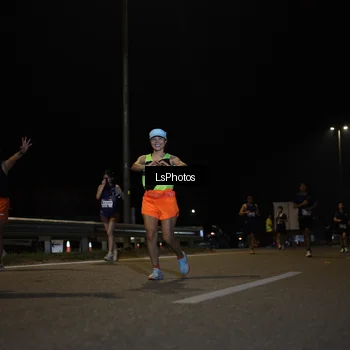 Runner Photo 7350124
