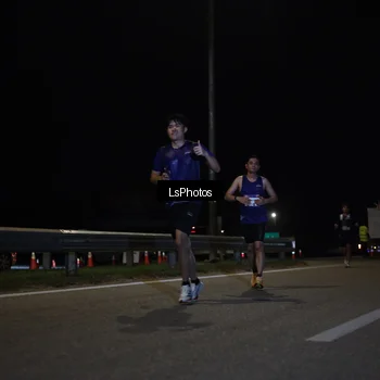 Runner Photo 7350128