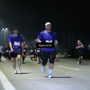Runner Photo 7350130
