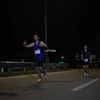 Runner Photo 7350142
