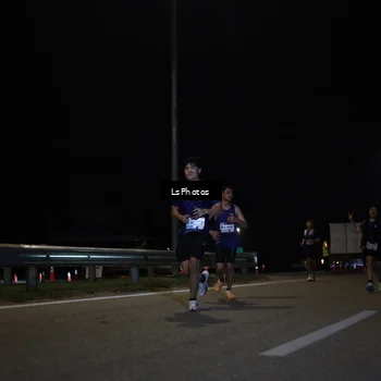 Runner Photo 7350145