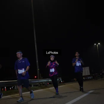 Runner Photo 7350255