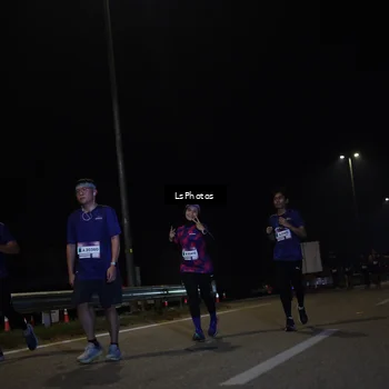 Runner Photo 7350262