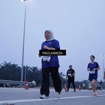 Runner Photo 7350270