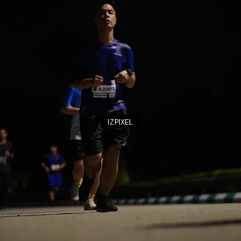 Runner Photo 7350272