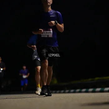 Runner Photo 7350308
