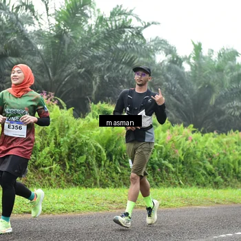 Runner Photo 7350309