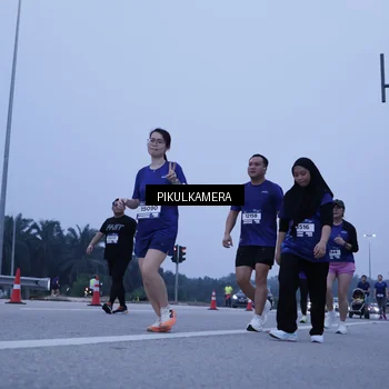 Runner Photo 7350339