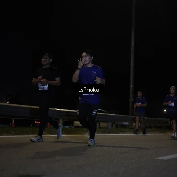 Runner Photo 7350341
