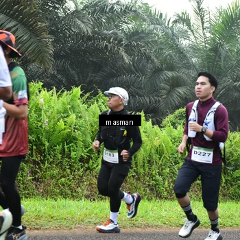 Runner Photo 7350348