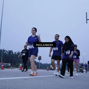 Runner Photo 7350369