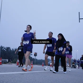 Runner Photo 7350373