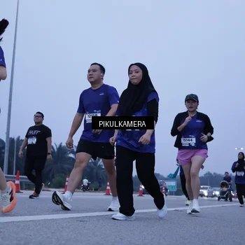 Runner Photo 7350392