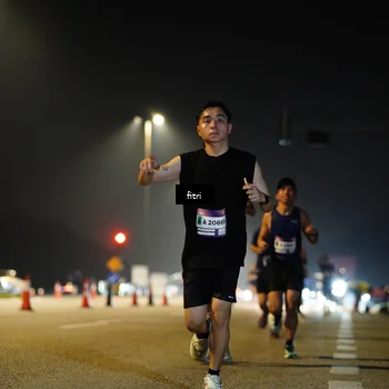 Runner Photo 7350400