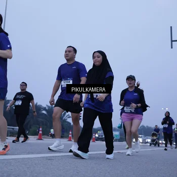 Runner Photo 7350407