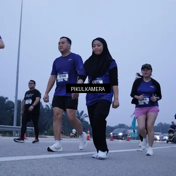 Runner Photo 7350433