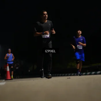 Runner Photo 7350442