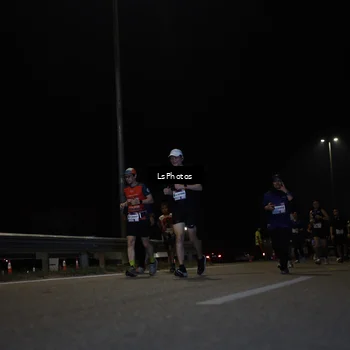 Runner Photo 7350495
