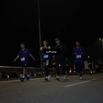 Runner Photo 7350496