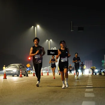 Runner Photo 7350500