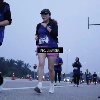 Runner Photo 7350501