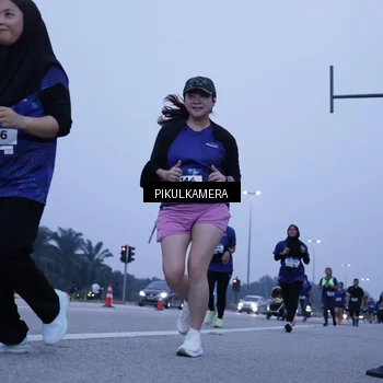 Runner Photo 7350527