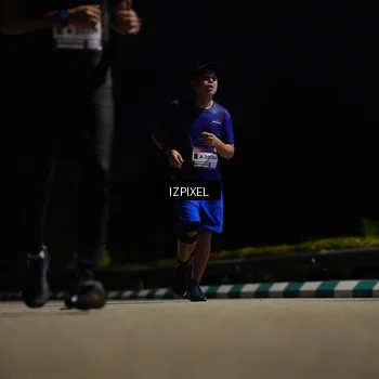 Runner Photo 7350536