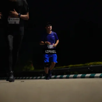 Runner Photo 7350538