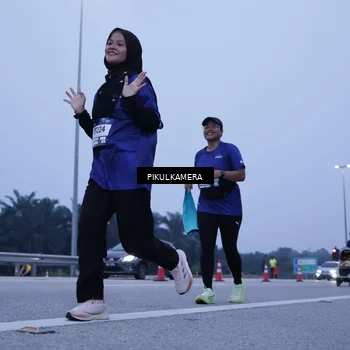 Runner Photo 7350557