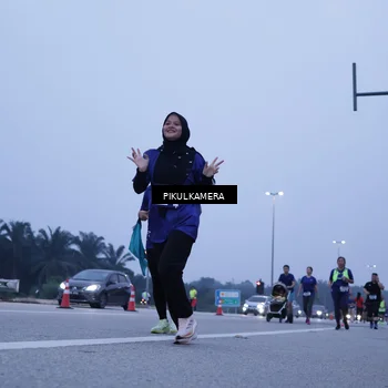 Runner Photo 7350564