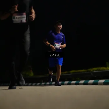 Runner Photo 7350574