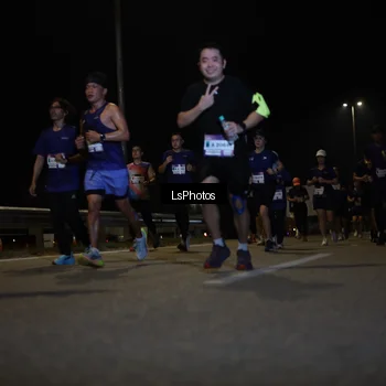 Runner Photo 7350575