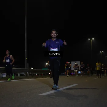Runner Photo 7350629
